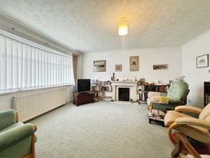 Lounge- click for photo gallery